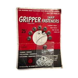 Vintage Gripper Snap Fasteners Size 16 8 Count Card Made in USA NEW Old Stock